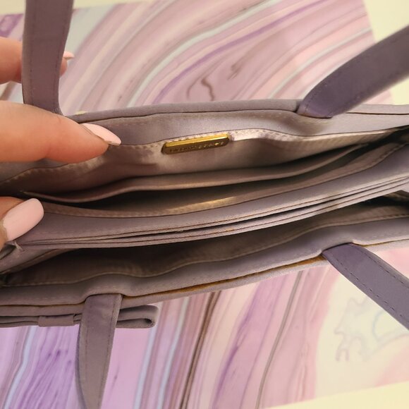 Lavender Silk Bloomingdale's Handbag - Elegant & Vintage - Picture 7 of 9